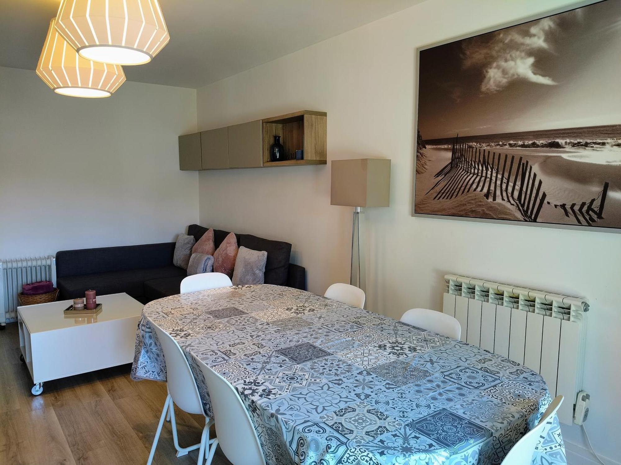 Ravissant Avec Jardin, Refait A Neuf, 2 A 5 Pers